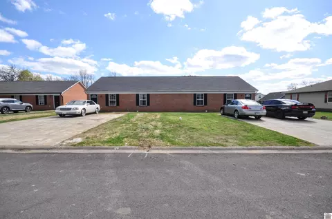709 Bagwell Ct, Murray, KY 42071