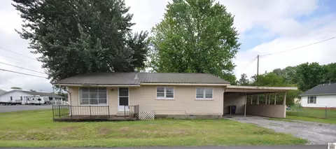 201 W 6th St, Benton, KY 42025