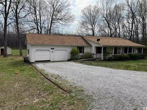 147 Magnolia St, Calvert City, KY 42029