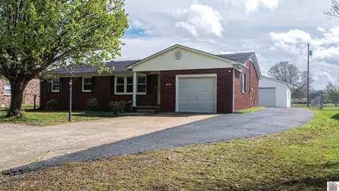 3076 St Rt 303, Mayfield, KY 42066