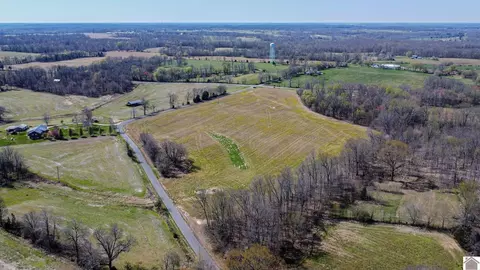000 Glen Chapel Rd, Kuttawa, KY 42055
