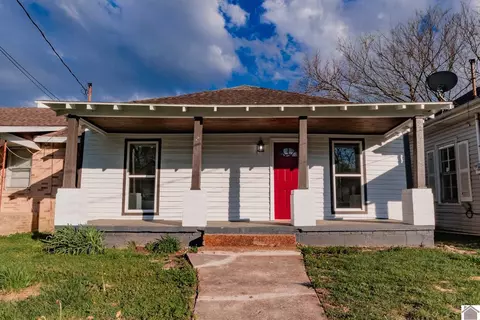306 Jarrett St, Paducah, KY 42003