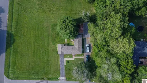 714 E St, Benton, KY 42025 photo 3