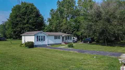 714 E St, Benton, KY 42025 photo 4