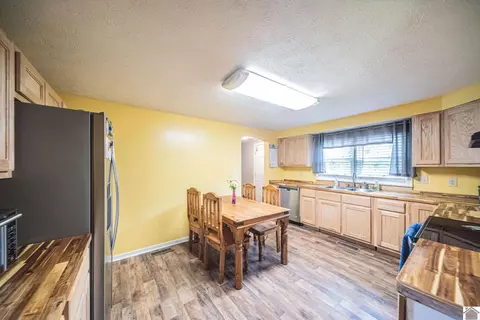 714 E St, Benton, KY 42025 photo 11