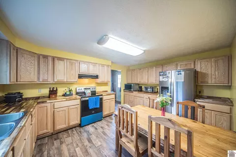 714 E St, Benton, KY 42025 photo 9
