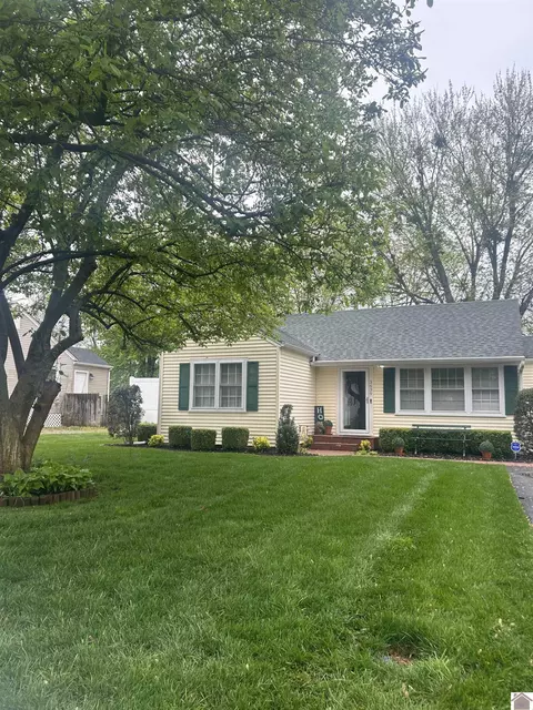 3639 Alameda Dr, Paducah, KY 42001