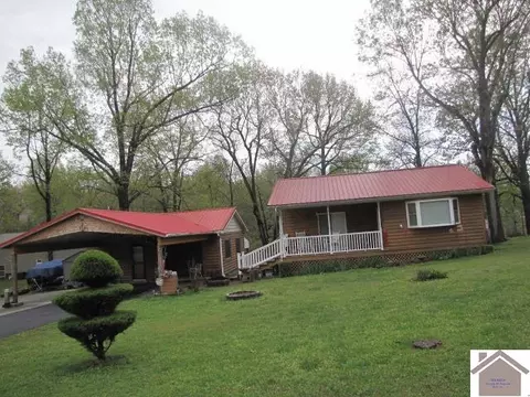99 Dogwood Hills Club Rd, Gilbertsville, KY 42044