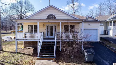 418 E Commerce St, Grand Rivers, KY 42045