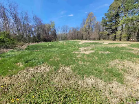 125 Swanson Ln, Paducah, KY 42001