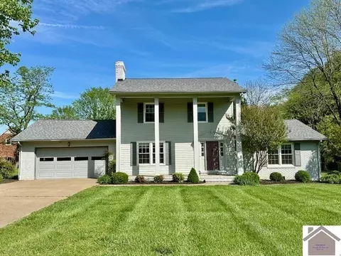 1527 London, Murray, KY 42071