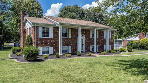 734 Juniper St, Calvert City, KY 42029