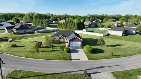 140 Shadowood Trl, Hopkinsville, KY 42240