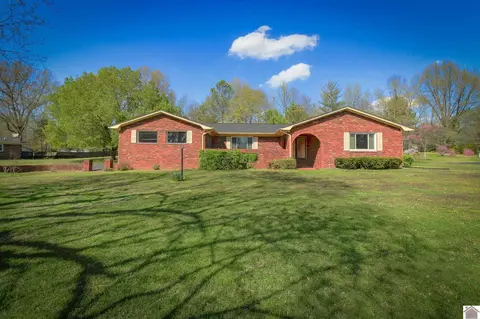 215 Brenna Dr, Paducah, KY 42001