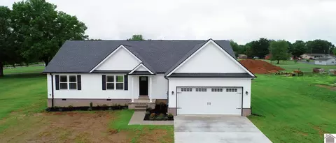 71 Applewood Rd, Murray, KY 42071