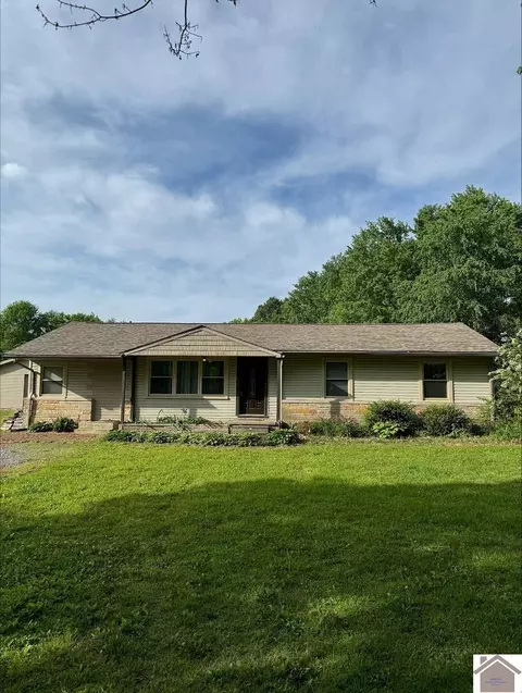8740 Ogden Landing Rd, West Paducah, KY 42086