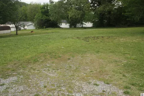 000 Pine St, Calvert City, KY 42029