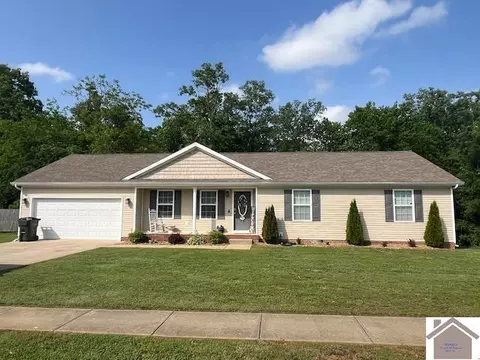 947 Wing Tip Cir, Hopkinsville, KY 42240
