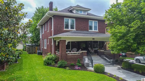 1404 Jefferson St, Paducah, KY 42001