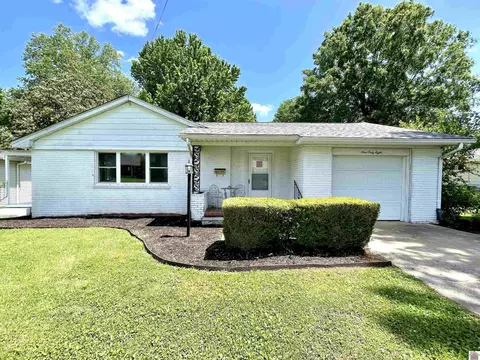 948 S 1st St, Mayfield, KY 42066