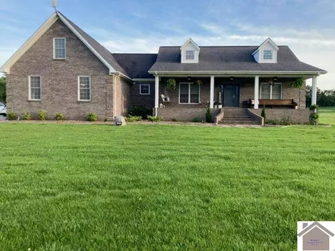 125 Hubert Rd, Mayfield, KY 42066