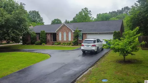 31 Martin Cir, Paducah, KY 42001