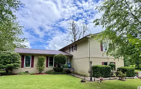 767 E 9th Ave, Calvert City, KY 42029