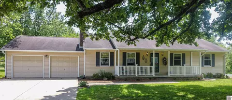 1365 Higgins Ln, Paducah, KY 42003