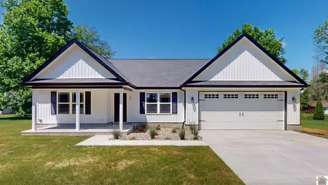 17 Haynes Creek Dr, Murray, KY 42071