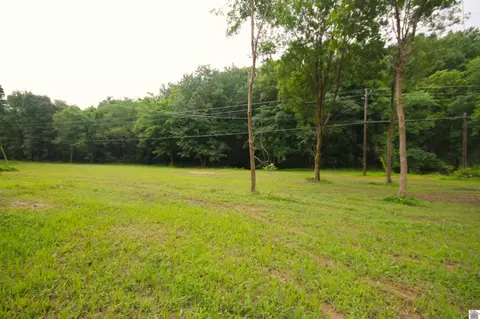 3245 Pottertown Rd, Murray, KY 42071