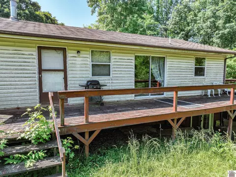 672 Holmes Ln, Benton, KY 42025