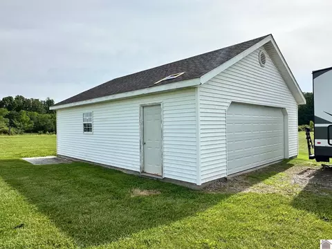 2164 Wayne Freeman Rd, Benton, KY 42025 photo 6