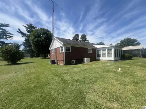 2154 Scale Rd, Benton, KY 42025 photo 5