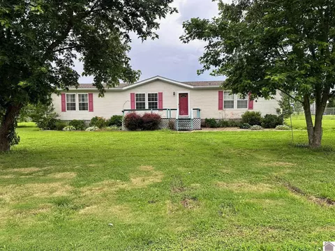 750 E Sawyer Rd, Hickory, KY 42051