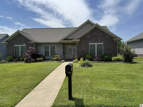 135 Pinewwod Trl, West Paducah, KY 42086