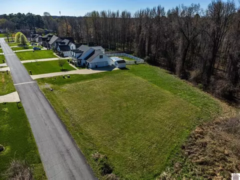 160 252 Dove Ln, Paducah, KY 42001
