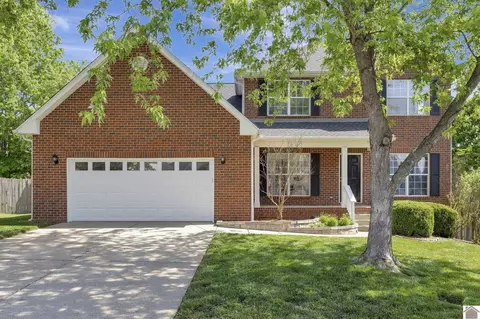 1910 Bugle Ct, Spring Hill, TN 37174