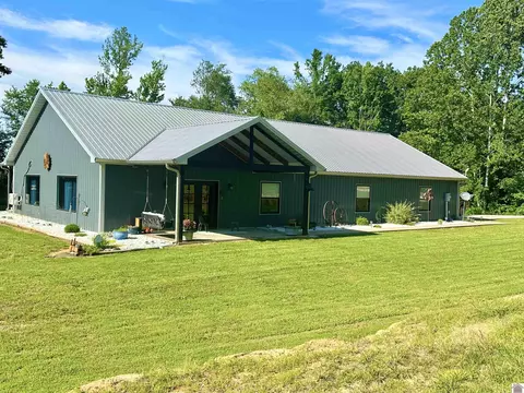 101 Ridgeview Ln, Mansfield, TN 38236