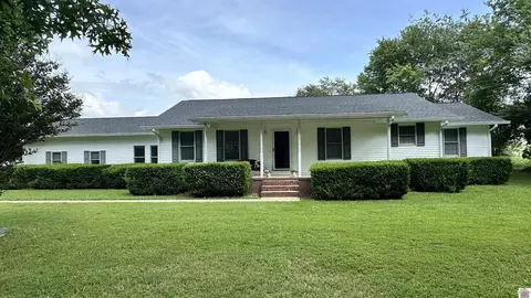 1597 Old Olive Rd, Benton, KY 42025