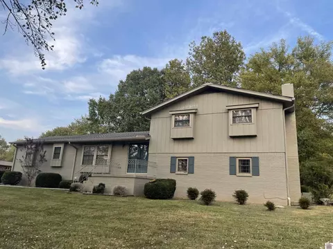 609 14th W Ave, Calvert City, KY 42029