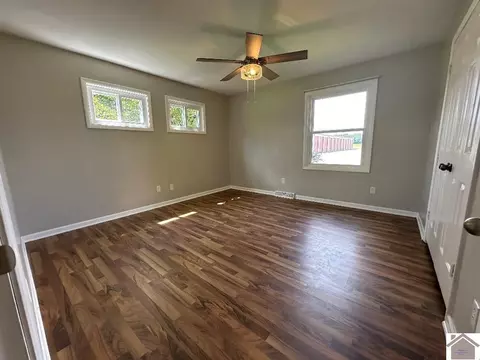 101 Y Dr, Murray, KY 42071 photo 13