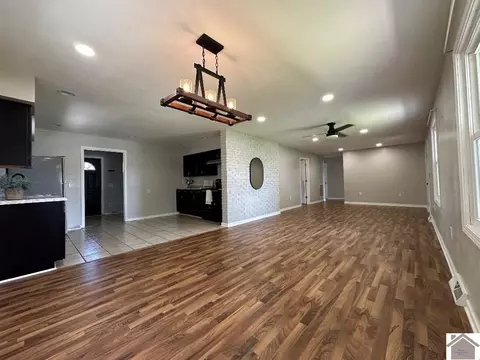 101 Y Dr, Murray, KY 42071 photo 2