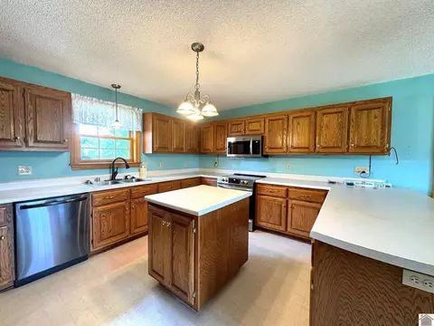 77 Flint Rd, Murray, KY 42071 photo 3