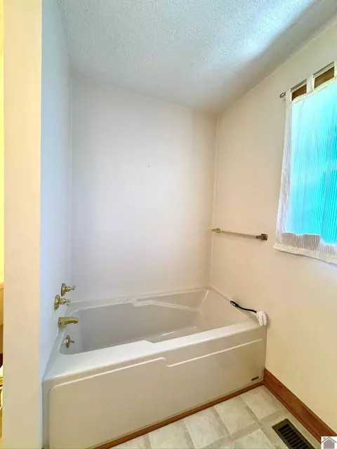 77 Flint Rd, Murray, KY 42071 photo 17