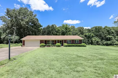 659 Springwell Ln, Paducah, KY 42001