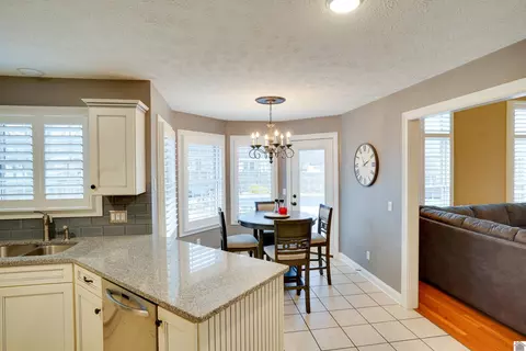 118 Thoroughbred Dr, Murray, KY 42071 photo 6