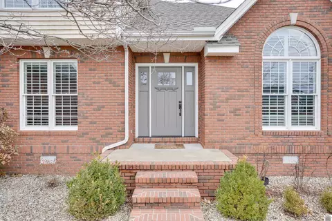 118 Thoroughbred Dr, Murray, KY 42071 photo 3