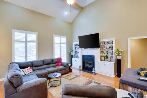 118 Thoroughbred Dr, Murray, KY 42071 photo 9
