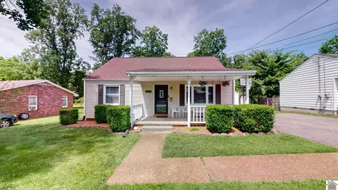 304 S 15th St, Murray, KY 42071