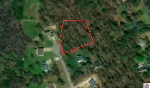 915 Wayside Dr, Paducah, KY 42003